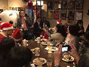 クリスマスパーティーの様子