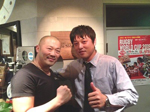 サントリーの尾関さんと、マスターの写真